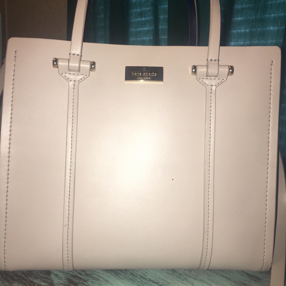 Kate Spade ♠️ - Picture 3 of 6